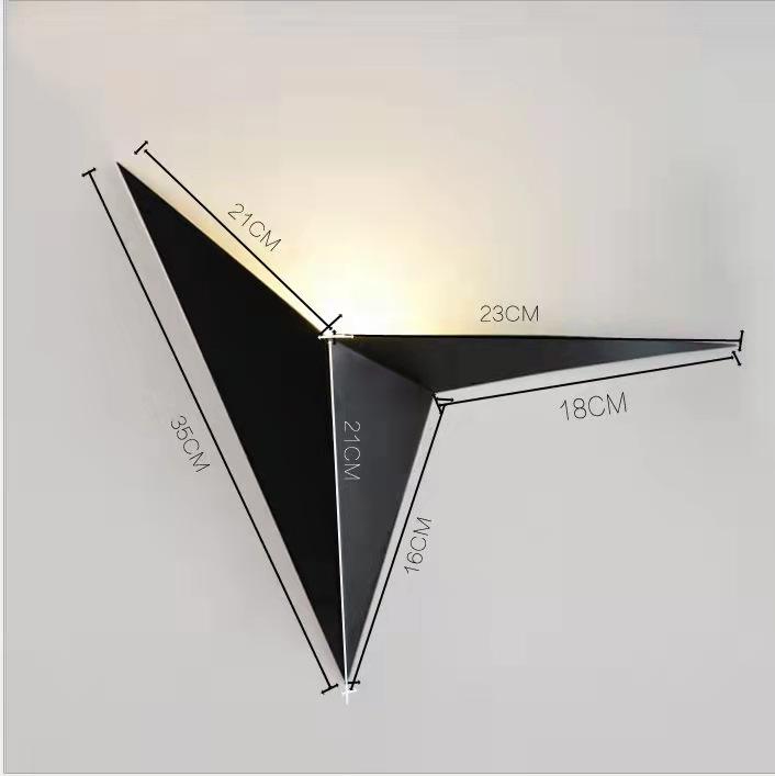 Creatieve smeedijzeren speciaal gevormde driehoekige wandlamp Nordic Minimalistische slaapkamer Nachtkastje Studie Hotelkamer Spiegelkoplamp