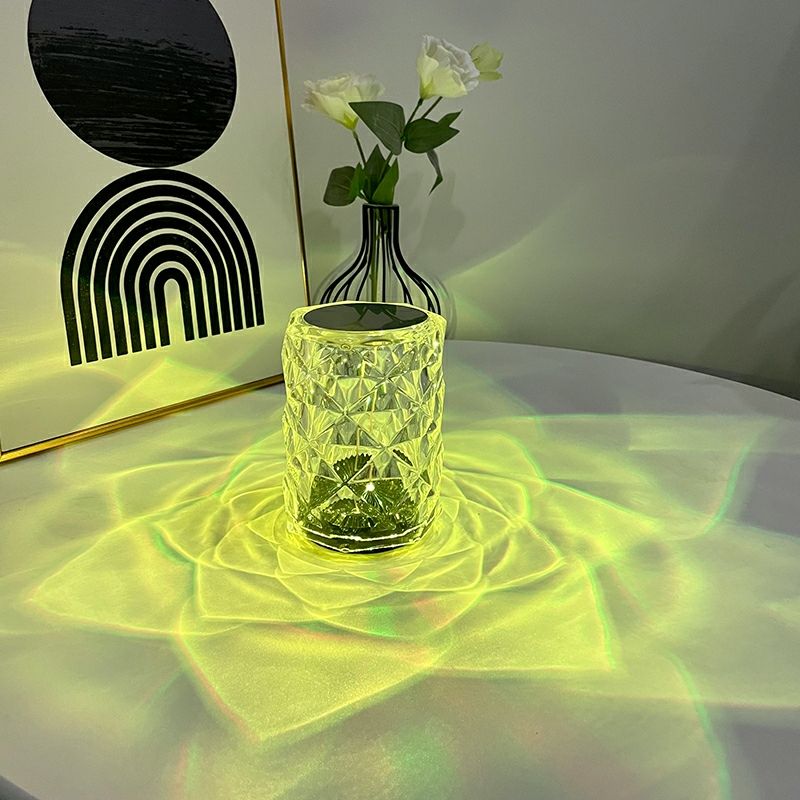 Amazon Hot-selling Acryl Tafellamp Holiday Gift USB Oplaadbare Tafellamp 16 Kleur Veranderende Afstandsbediening Tafellamp