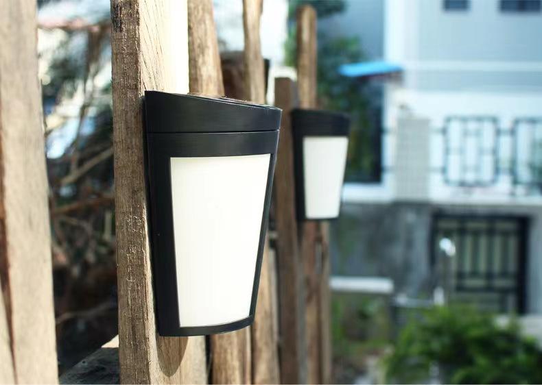 Fabriek Outdoor Waterdichte Geactiveerde Wandlamp Led Solar Wandlamp Bewegingssensor Tuinverlichting voor Binnenplaats Buitenverlichting