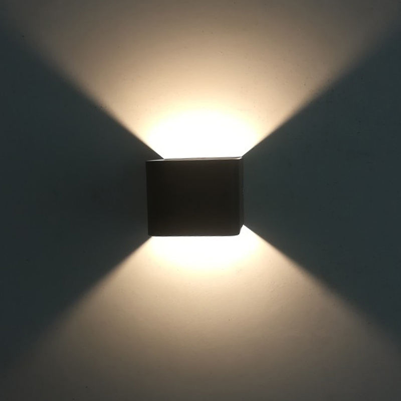 Hotelkamer Wandlamp Goedkope Trap Led Wandkandelaar Moderne Schansen Indoor Vierkante Wandmontage E-commerce RGB Club nieuwigheid KTV