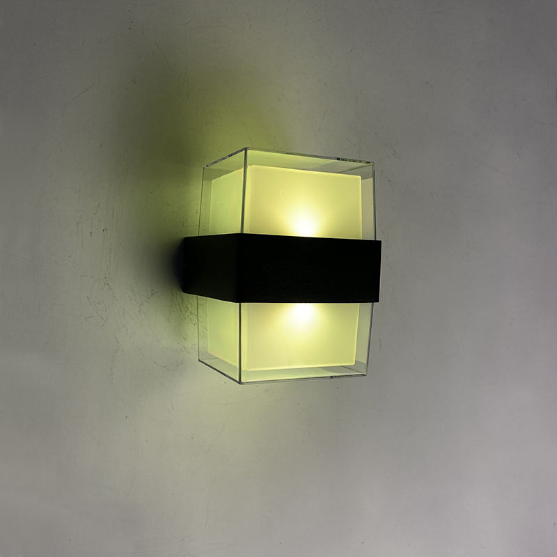 2023 Nieuwe Tuya Smart IP65 Wifi App Controlled AC85-265V Rgbcw Art Deco Moderne Plastic Tuin Waterdichte Led Outdoor Wandlamp