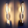 Moderne slaapkamerlamp Lange golf wandlamp en hoogwaardig led-nachtlampje met fabrieksprijs