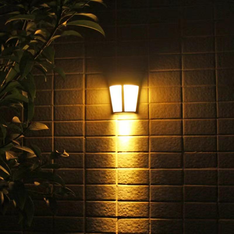 Fabriek Outdoor Waterdichte Geactiveerde Wandlamp Led Solar Wandlamp Bewegingssensor Tuinverlichting voor Binnenplaats Buitenverlichting