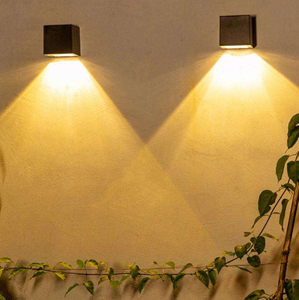 2023 Nieuwe Solar Wandlamp Outdoor Tuin Wandlamp Huishouden Vierkant Nachtlampje Spaarlamp Outdoor IP65 Waterdichte Lamp