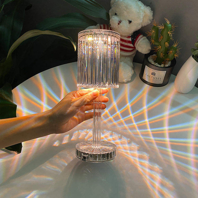 Fancy Night Lights Led Night Light Italiaanse Designer Kristallen Tafellamp Moderne Mode USB Opladen Romantisch Cadeau Nachtlampje Bloem LED Tafellamp Armatuur