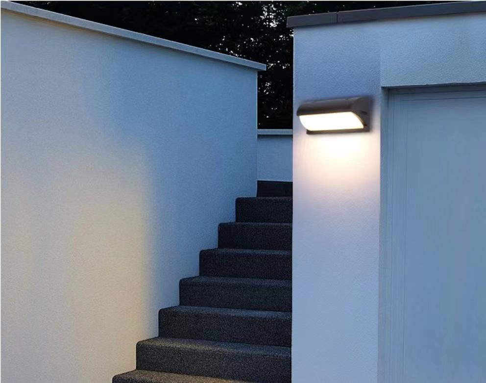 12W LED-buitenwandlamp Waterdichte led-wandlamp eenvoudig gangpad trappen binnenplaats licht balkon wandlamp super helder