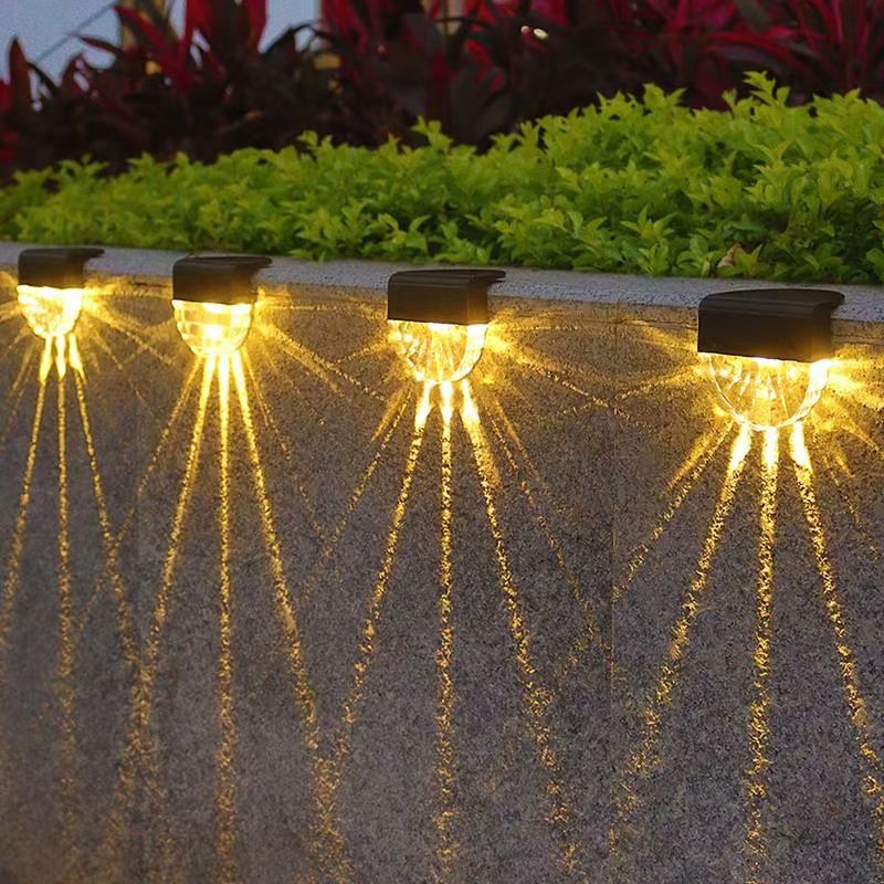 Warm Wit LED Solar Lamp Trap Outdoor Tuinverlichting Waterdichte Zonne-energie Balkon Licht Decoratie voor Patio Trap Hek