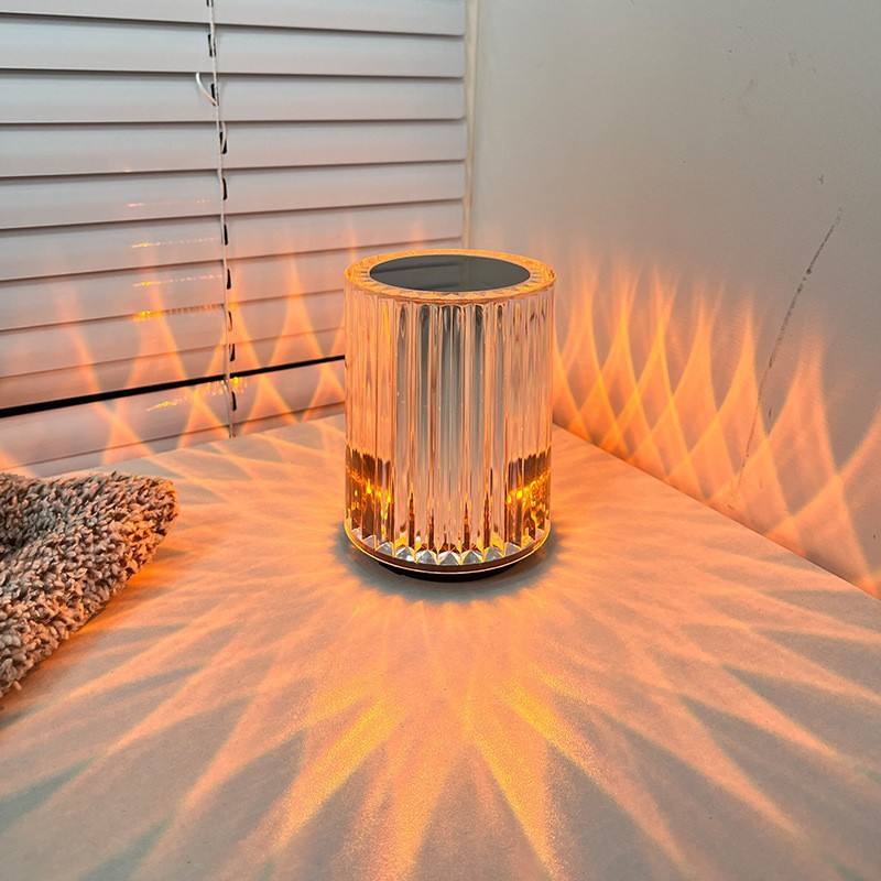 Amazon Hot-selling Acryl Tafellamp Holiday Gift USB Oplaadbare Tafellamp 16 Kleur Veranderende Afstandsbediening Tafellamp