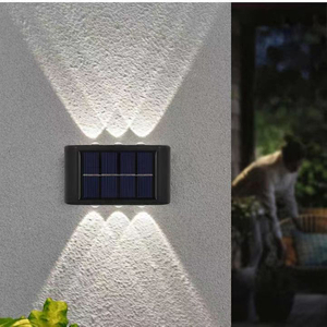 4LED 6LED op en neer zonne-wandlamp buitendecoratie tuin binnenplaats thuis wandlamp waterdicht lichtgevend buiten