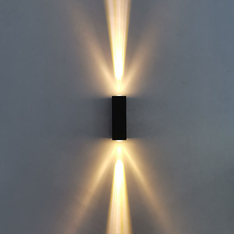 Hete verkoop met fabrieksprijzen Aluminium wandlamp IP65 wandgemonteerde spotlicht Waterdichte LED-wandlamp High Bright Spot Light