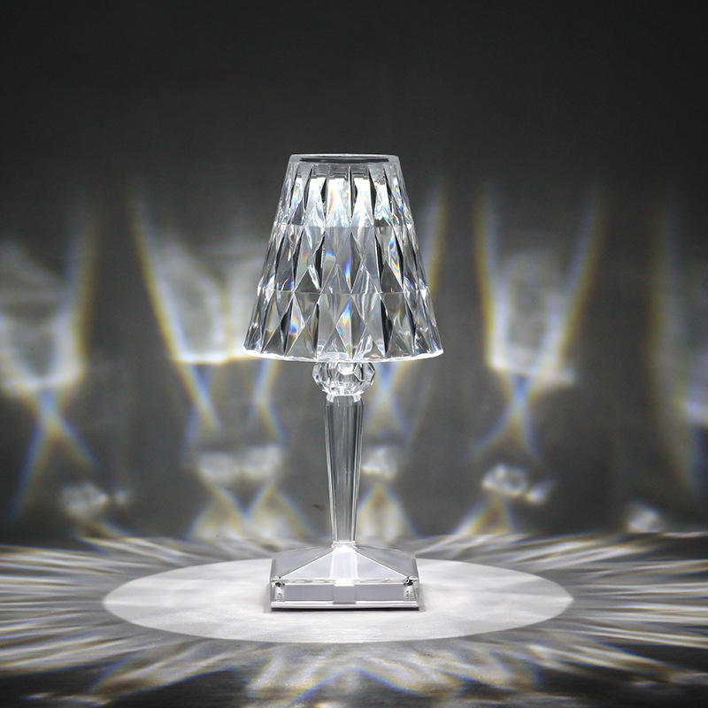 Kristallen tafellamp Kleine nachtlamp Oplaadbare tafellamp biedt creatieve sfeer voor nachtkastjesdecoratie en 