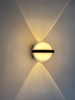 Kristallen bol wandlamp Led wandkandelaar Transparante wandlamp Op en neer licht Wandlamp Buiten wandkandelaar Moderne buiten led schans Buiten schansen Lowes