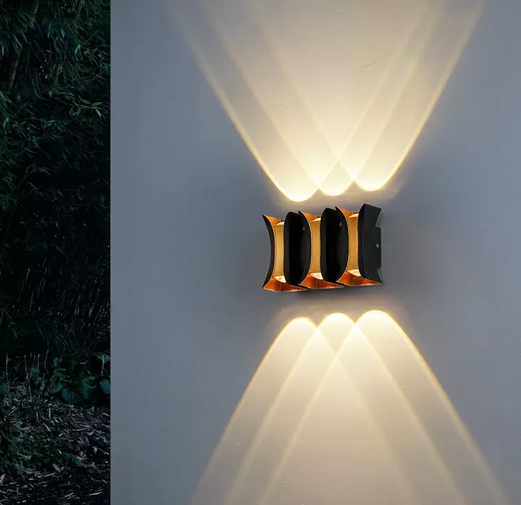 Nieuwe Waterdichte LED Wandlamp Outdoor Indoor Balkon Aluminium Veranda Tuin Blaker Villa Wandlamp Armatuur