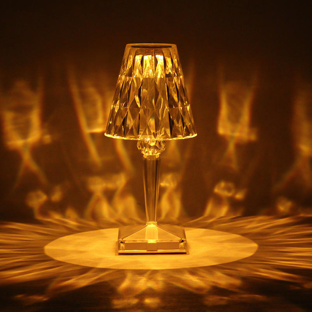 Kristallen tafellamp Kleine nachtlamp Oplaadbare tafellamp biedt creatieve sfeer voor nachtkastjesdecoratie en 