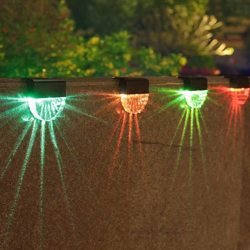 Warm Wit LED Solar Lamp Trap Outdoor Tuinverlichting Waterdichte Zonne-energie Balkon Licht Decoratie voor Patio Trap Hek