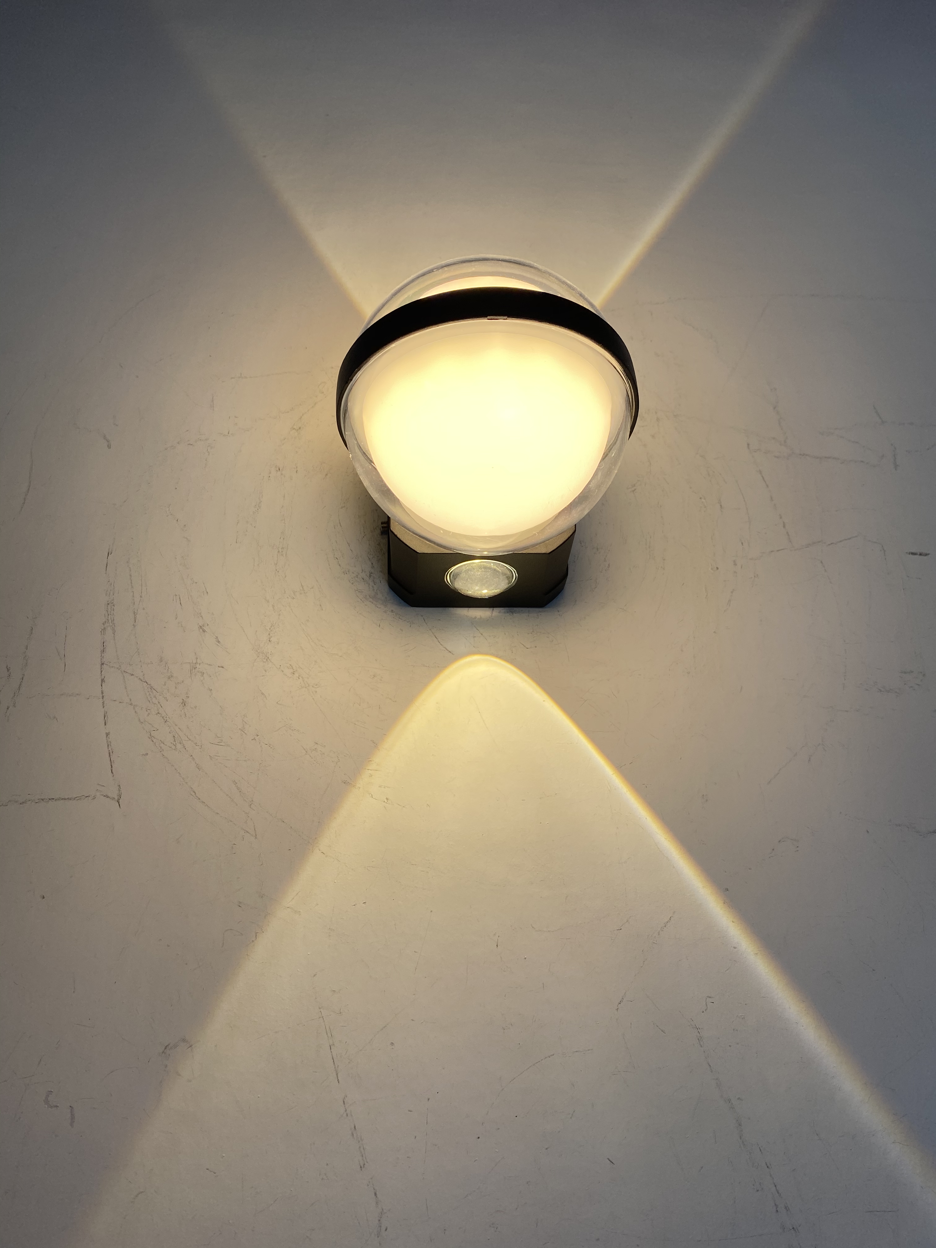 Kristallen bol wandlamp