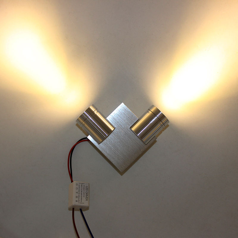 2023 Nieuwe Opknoping Wandlamp Moderne Headboad Wandmontage Licht Geborsteld Nikkel Decor Hotel USB Wandlamp Bocht Metalen aangepaste Lichtgevende
