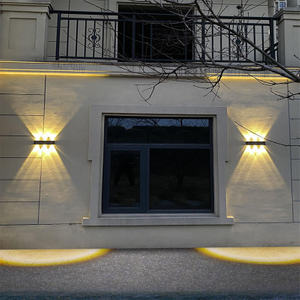 Nieuw buiten waterdicht zonne-licht huis tuin villa buitenmuur schijnwerper super heldere wandlamp decoratief licht muurwas