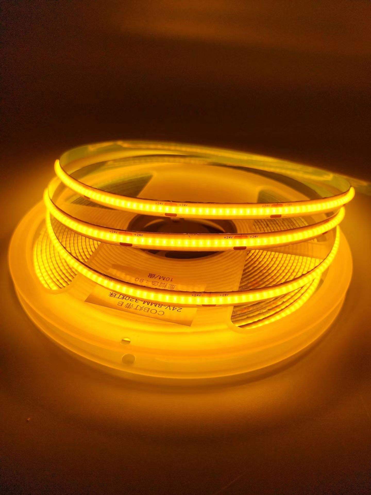COB licht met 12V 24V lage druk zelfklevende zachte lichtstrip 2835 lijn flexibele magic led tweekleurige waterlichtstrip