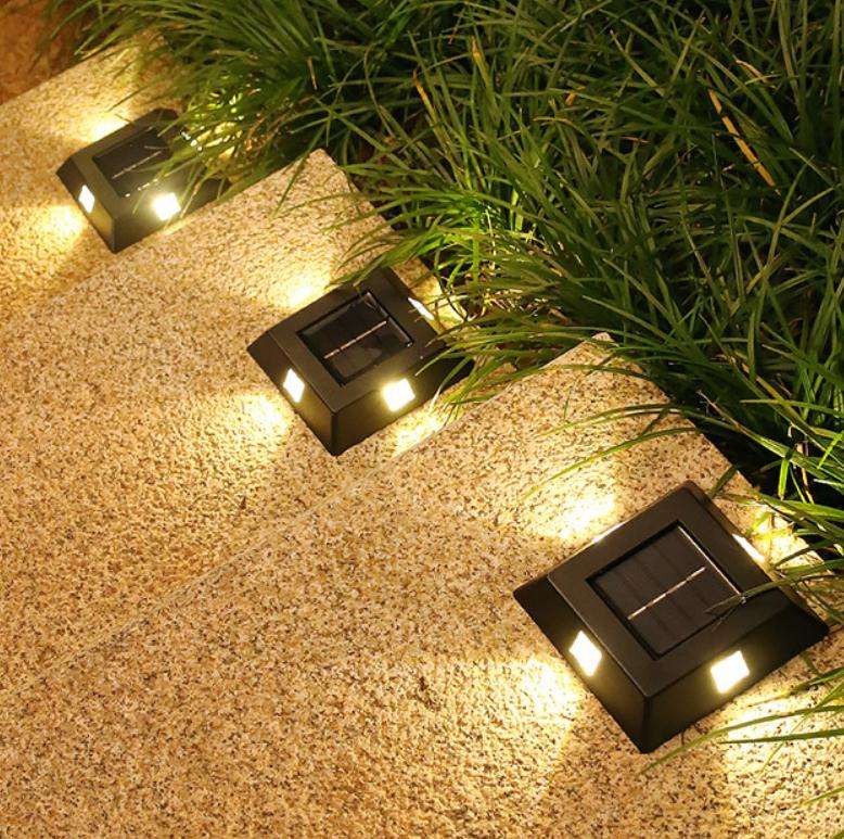 4 LED Solar Lamp IP65 Waterdichte Outdoor Light Binnenplaats Wandlamp voor Tuin En Villa Decoratie Stap Licht