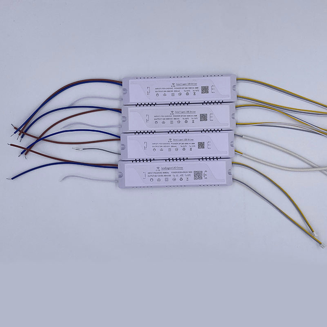 LED-verlichtingstransformatoren 2.4G Driver Voeding led-adapter driver 4-weg 160-288W Hoge kwaliteit Veilig 