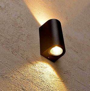 China Fabricage Thuis Extern 3000-6000k 6W Binnendecoratie Led-wandlamp Buiten 15 * 8 * 6,8 cm op en neer