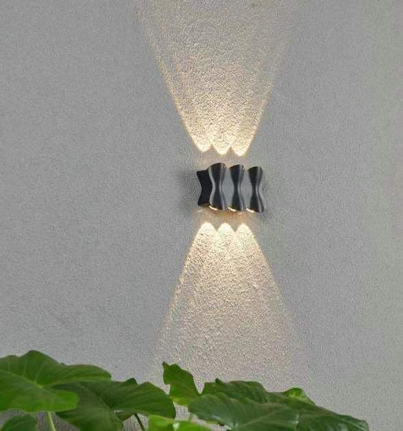 Outdoor Indoor wandgemonteerde LED-wandlamp omhoog en omlaag IP65 waterdichte verlichting