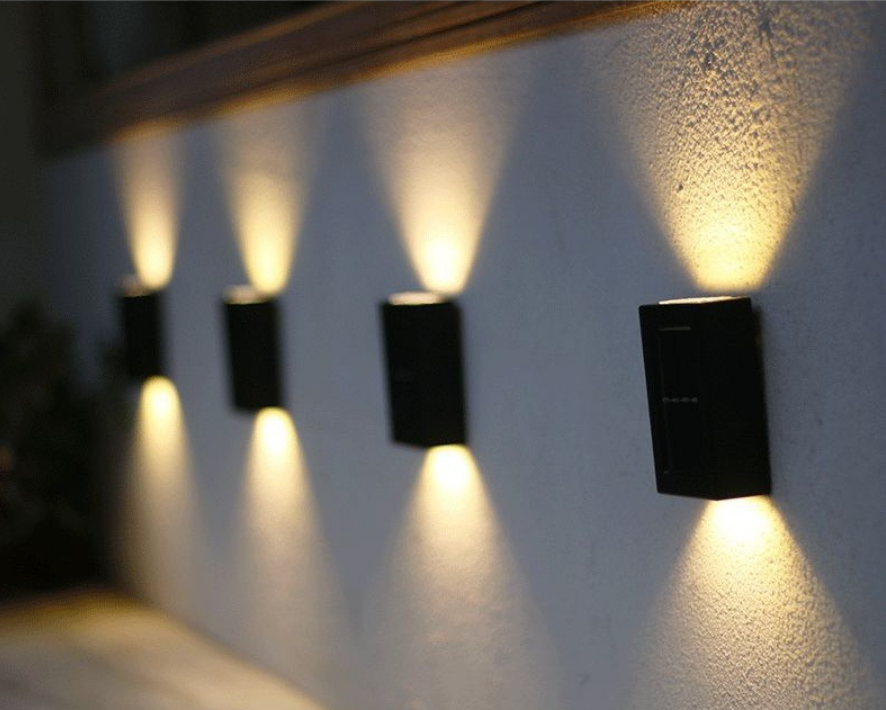 Solar Wandlamp Smart Lamp Outdoor Waterdichte Wandlamp Op en neer Stair Wandlamp Solar Blaker Nachtlampje