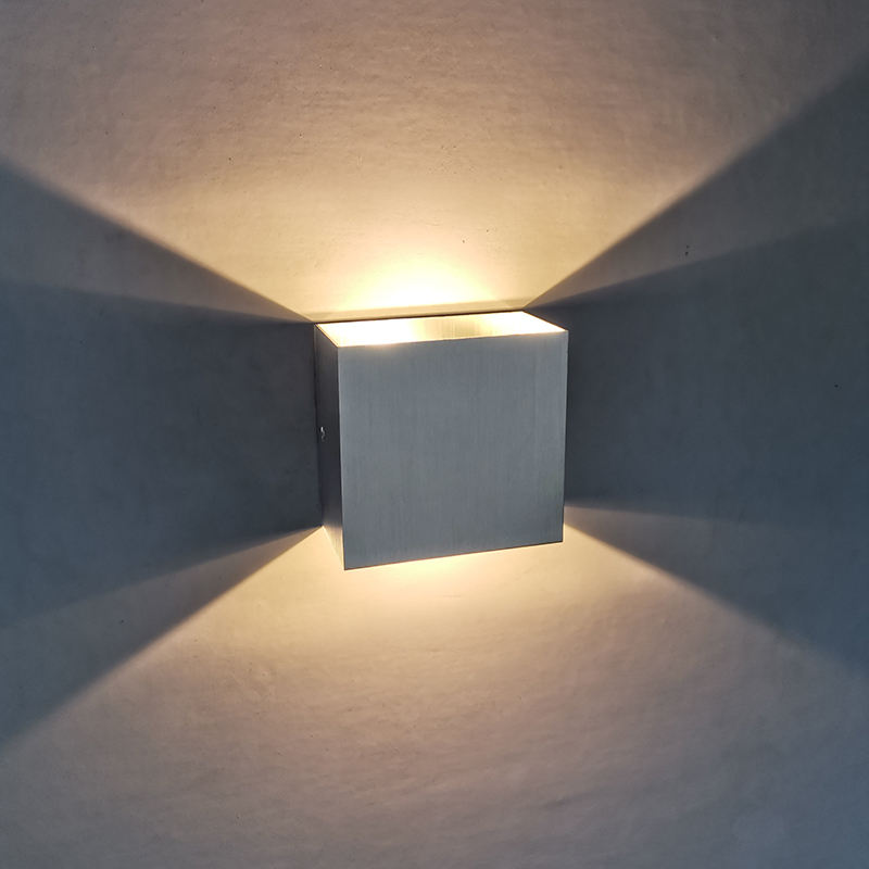 Cube CoB 6W LED wandlamp omhoog en omlaag wandkandelaar AC85-265V slaapkamer nachtkastje kubus wandlamp indoor aluminium decoratie verlichting goederen