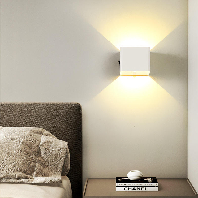 Warme Romantiek met USB Opladen En Plug Slaapkamer Fancy Nachtkastje Designer Wandlamp Bewegingssensor Licht Led 6W Nachtverlichting