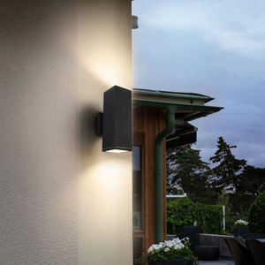 Aangepaste schans wandlamp Modern IP65 waterdicht aluminium buitenlicht LED op en neer wandlamp gemaakt in China
