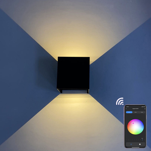 Waterdichte wandlamp Hagood wifi wandgemonteerde led-wandlamp RGB naast kleurverandering met Google Assistent en Amazon Alexa
