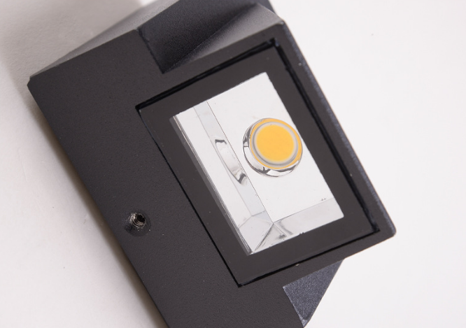 5W 12W LED-lamp Buitenverlichting Waterdichte lamp Moderne aluminium op en neer geleide wandlamp Exterieur Tuin Yard Veranda Licht